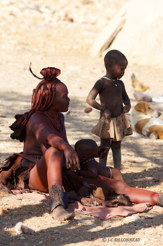 253 Visite deuxième village himba.JPG