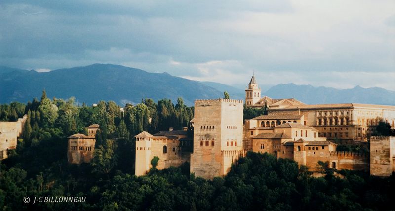 021 L'Alhambra  GRENADE en 1999 - ESPAGNE.JPG
