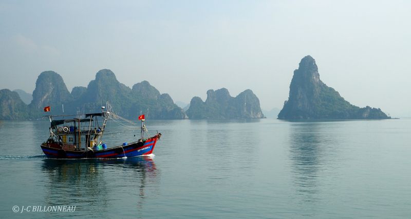 403 Baie Bai Tu Long - VIETNAM.JPG
