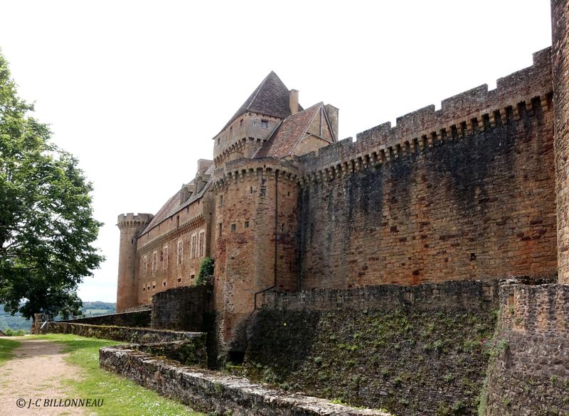 016 Château de Castelnau-Bretenoux.JPG