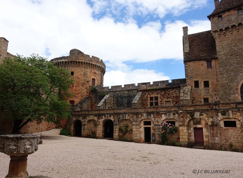 022 Château de Castelnau-Bretenoux.JPG