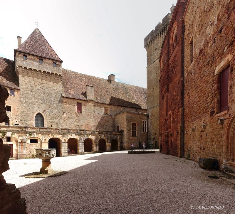 024 Château de Castelnau-Bretenoux.jpg