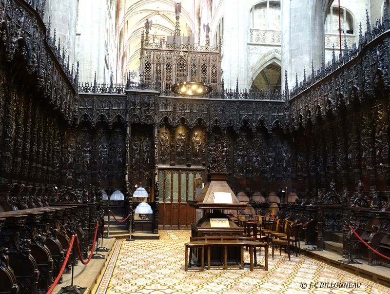 007 Choeur de Ste Marie.JPG