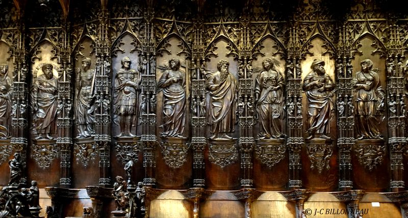 011 Stalles du choeur de Ste Marie.JPG