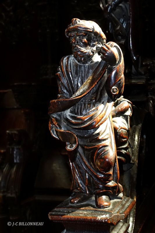 015 Stalles du choeur.JPG