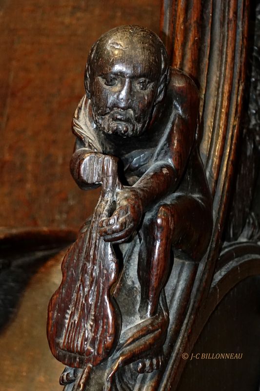 017 Stalles du choeur.JPG
