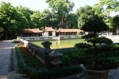 007 Temple de la Littrature-Jardin de Stles.JPG