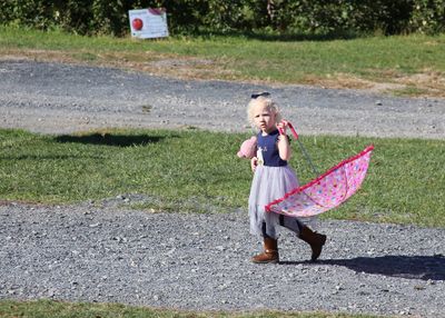 This Little Girl Caught My Eye