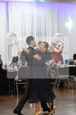 2023 night of the stars ball 0151.jpg