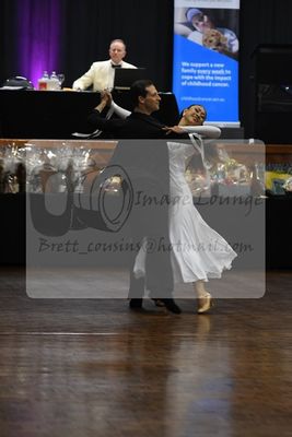 2023 night of the stars ball 0520.jpg