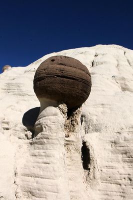 Bisti Wilderness - A cannonball structure and its base 