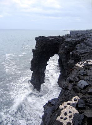 Hōlei Sea Arch - Volcanoes Nat'l Park