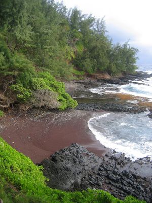 Red Sand Beach - Kaihalulu Beach
