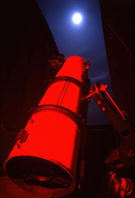 Ashton-Wildwood Observatory - 16-inch in the Moonlight