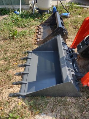 36 MIBEL vs Kubota CL136L Standard 36
