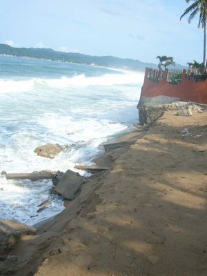 Sea wall Down4.jpg