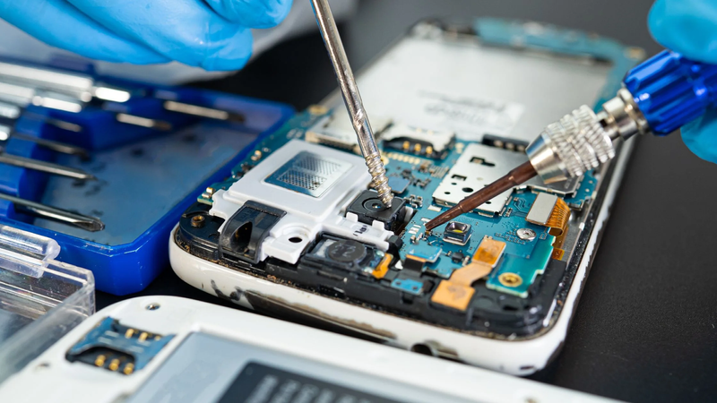Premium iPhone Screen Refurbishment Services by Screens Refurbished