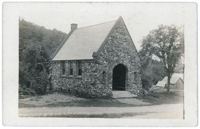 Library - Shelburne.jpg