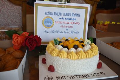 HỌP MẶT VĂN BT TAO ĐN NGY ĐẦU XUN ẤT TỴ 2025