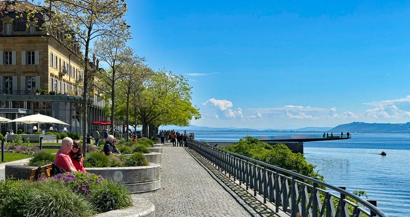 Neuchatel 10