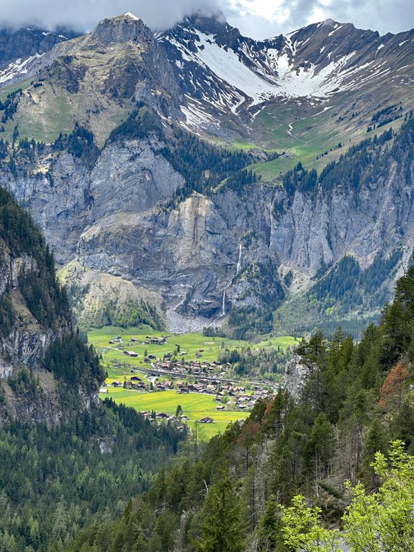 Decending from Oeschinensee 2