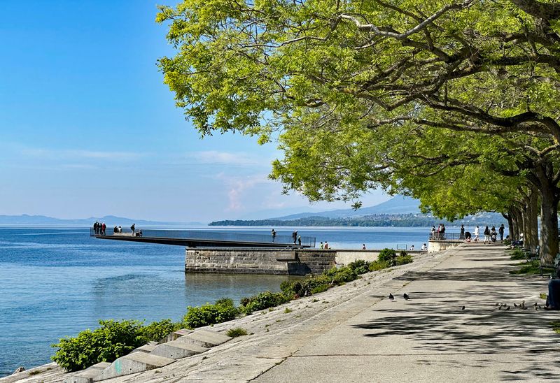 Neuchatel 3
