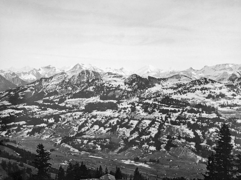 Winter 1924 gezicht op Berner Oberland