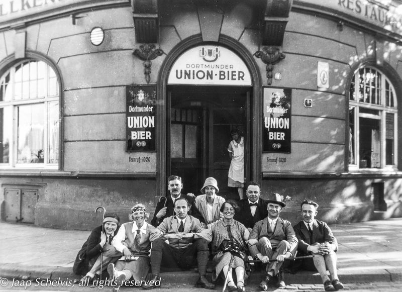 Spring 1929 Rhineland, caf Schwarz Rheindorf