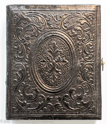 Ambrotype case 'Kendra's geometric' #823 (~ 1855)