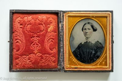 Ninth plate Ambrotype USA c. 1856