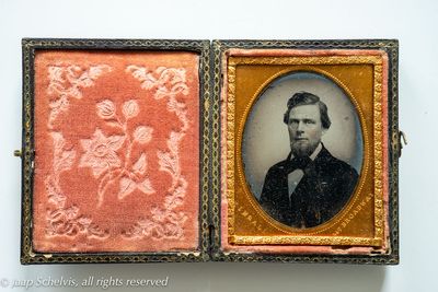 Ninth plate Ambrotype USA c. 1860