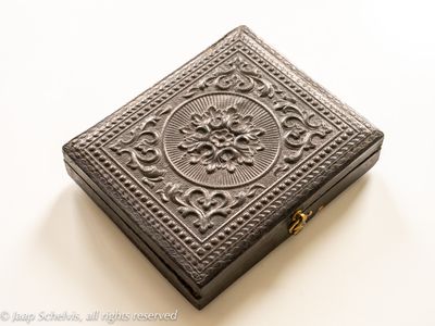 Ambrotype case 'Shelias Circle' (1860) #811