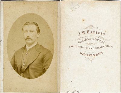 :: Karsses, J. W. ::