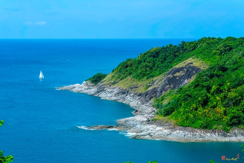 Ko Man Island from Phra Prom Area on Promthep Cape (DTHP0350)