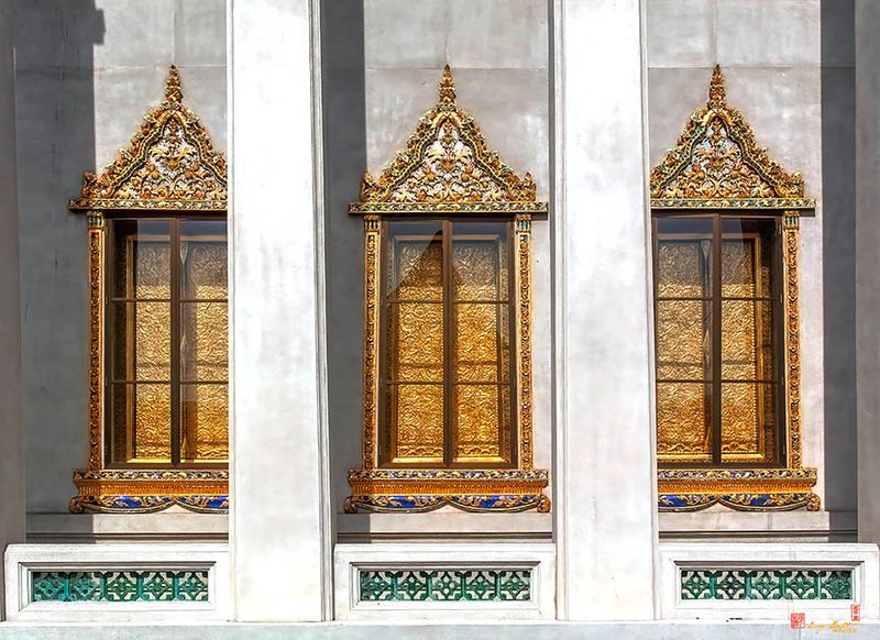Wat Saket Phra Ubosot Windows (DTHB0034)