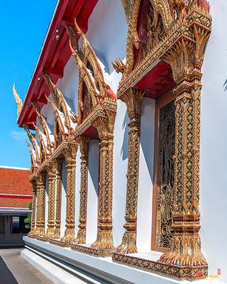 Wat Chanasongkram Phra Ubosot Side Windows (DTHB1359)