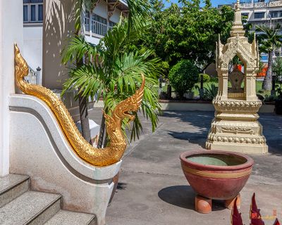 Wat Sangveswitsayaram Phra Ubosot Naga Guardian and Boundary Stone (DTHB1347)