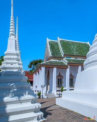 Wat Sam Phraya Phra Ubosot and Chedi (DTHB0306)