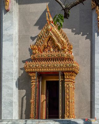 Wat Intarawihan Phra Ubosot Window (DTHB0296)