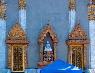 Wat Intarawihan Phra Ubosot Rear Entrance (DTHB1324)