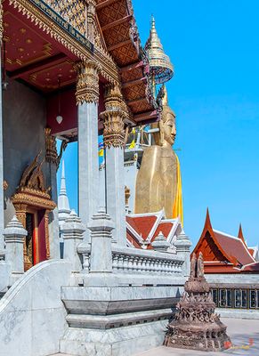 Wat Intarawihan Phra Ubosot and Phra Luang Phor Toh (DTHB1323)