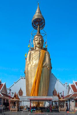 Wat Intarawihan วัดอินทรวิหาร