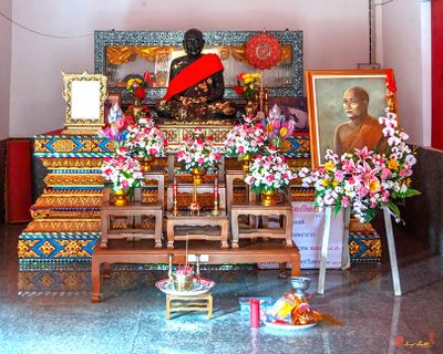 Wat Ket Ho Phra Wihan Memorial to a Revered Monk (DTHP0620)