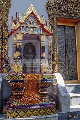 Wat Kan Matuyaram Phra Ubosot Buddha Image at Rear Entrance (DTHB2540)