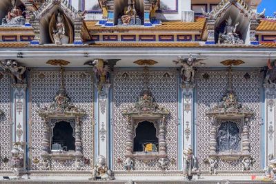Wat Pariwas Ubosot Windows (DTHB2615)