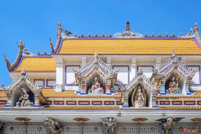 Wat Pariwas Ubosot Roof (DTHB2618)