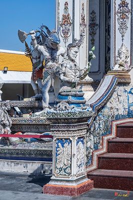 Wat Pariwas Ubosot Mythical Images Guardians (DTHB2621)
