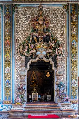 Wat Pariwas Ubosot Entrance (DTHB2625)