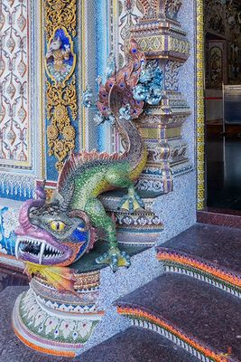 Wat Pariwas Ubosot Entrance Guardian (DTHB2626)