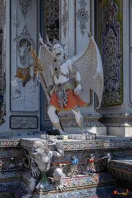 Wat Pariwas Ubosot Mythical Image Guardian (DTHB2633)